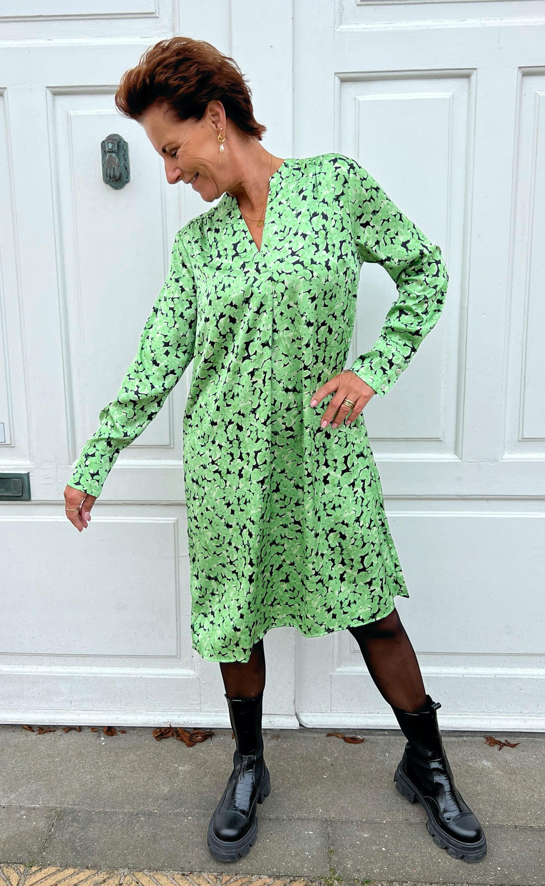 Say INA Copenhagen Kjole - Alina - Green Flower
