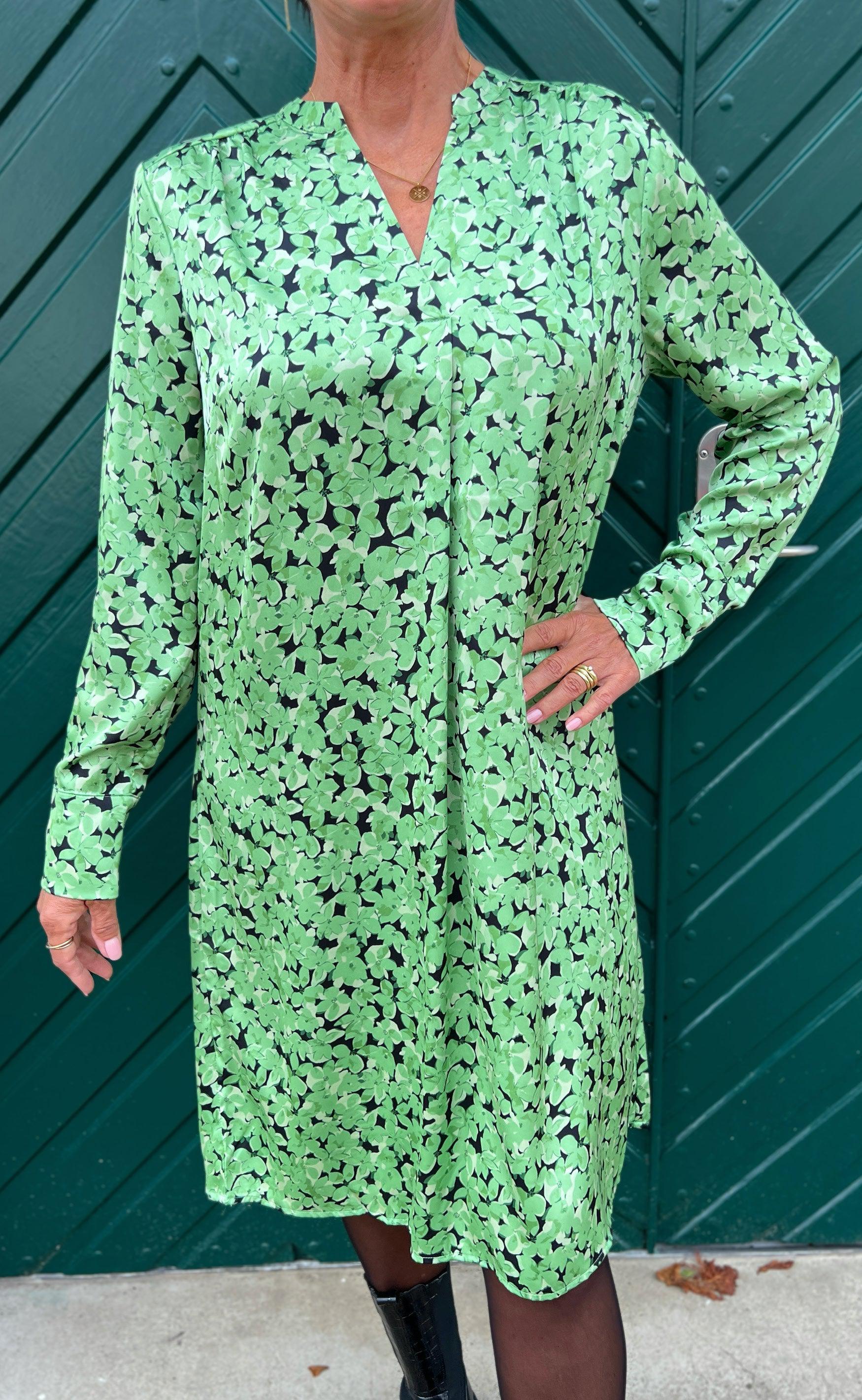 Say INA Copenhagen Kjole - Alina - Green Flower