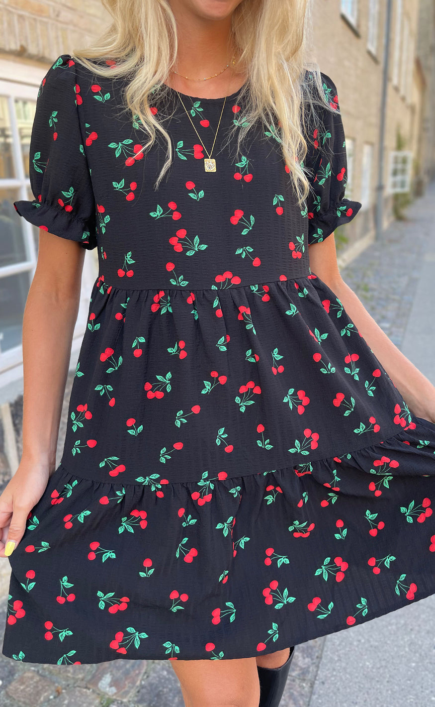 Say INA Copenhagen Kjole - Alma - Black W. Cherries
