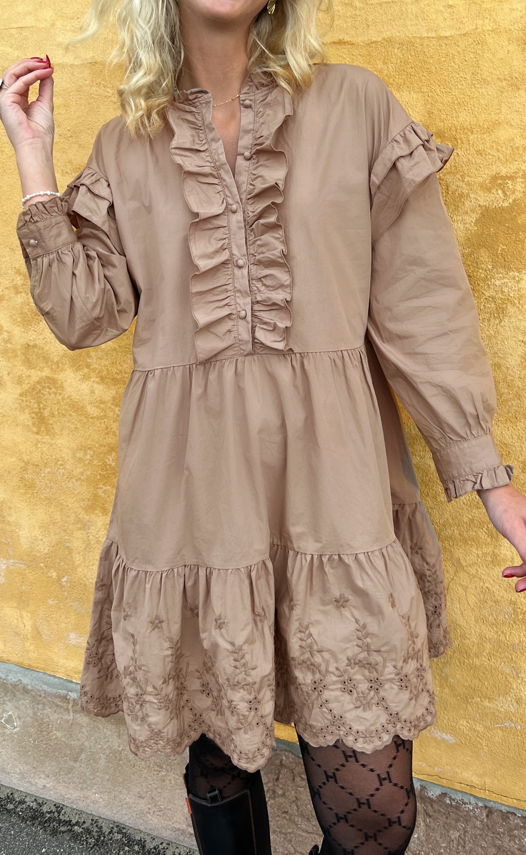Say INA Copenhagen Kjole - Alma - Brown