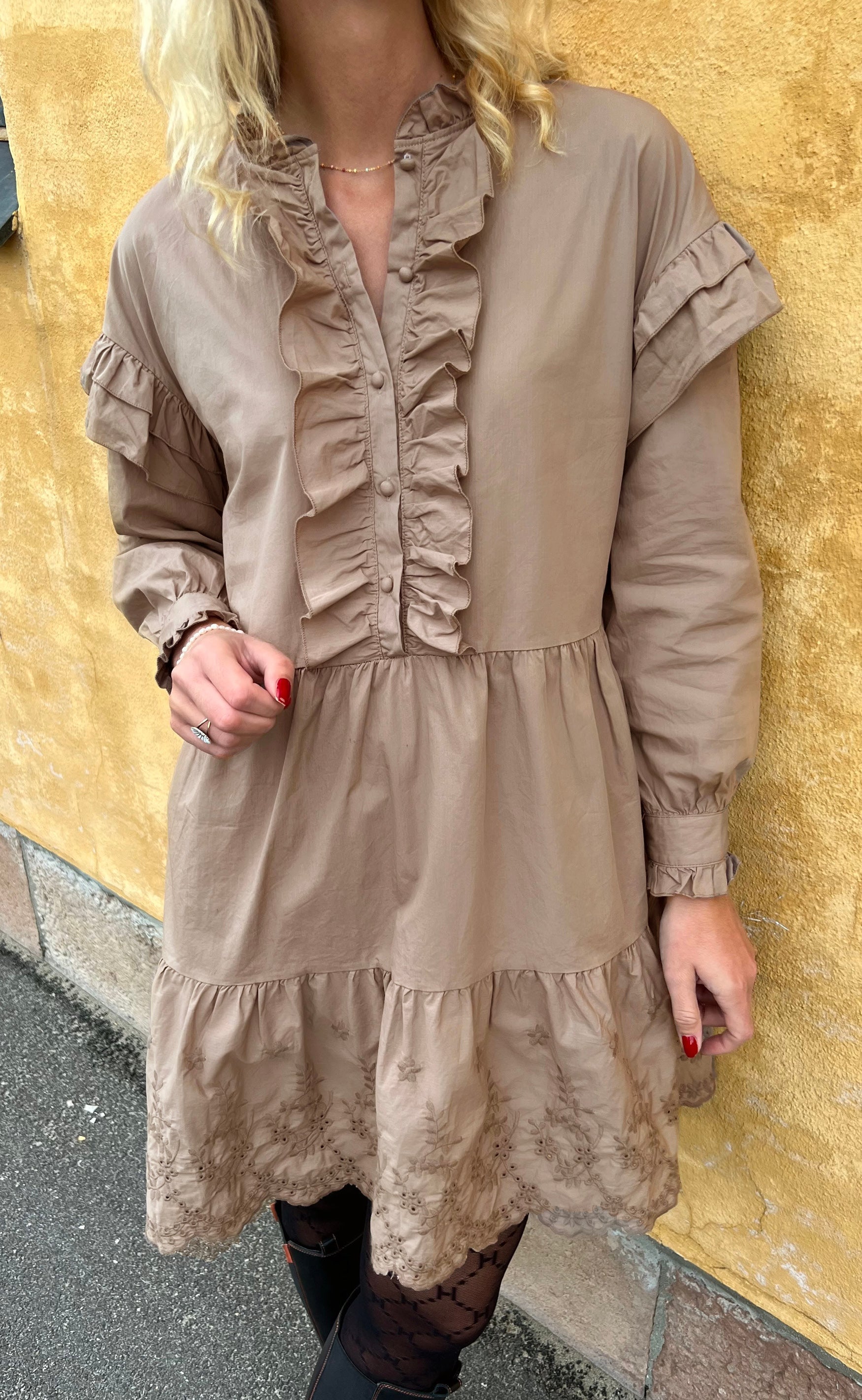 Say INA Copenhagen Kjole - Alma - Brown