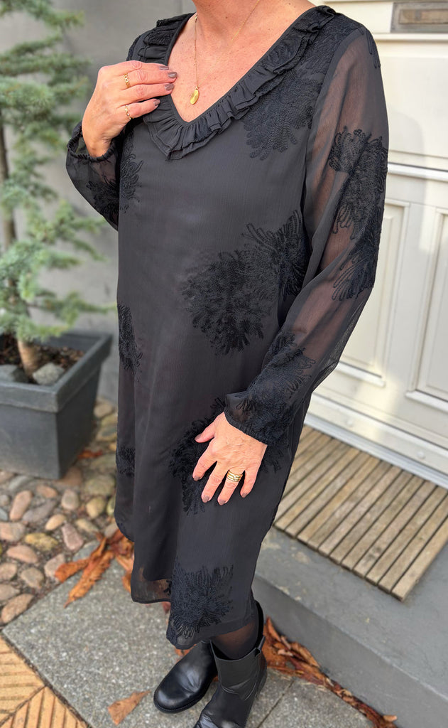 Say INA Copenhagen Kjole - Anbritt - Black W. Pattern