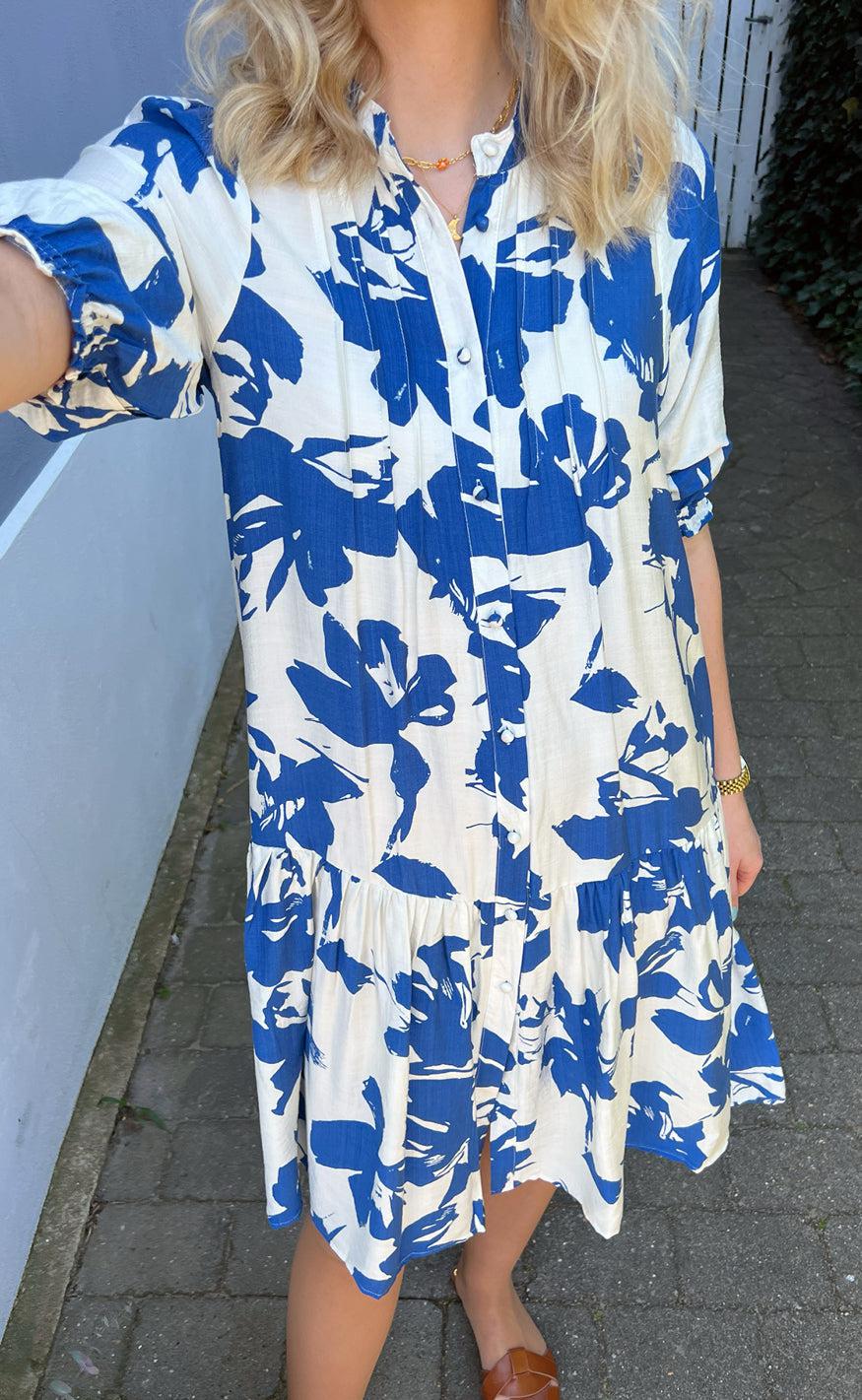 Say INA Copenhagen Kjole - Anja - White / Blue Flower
