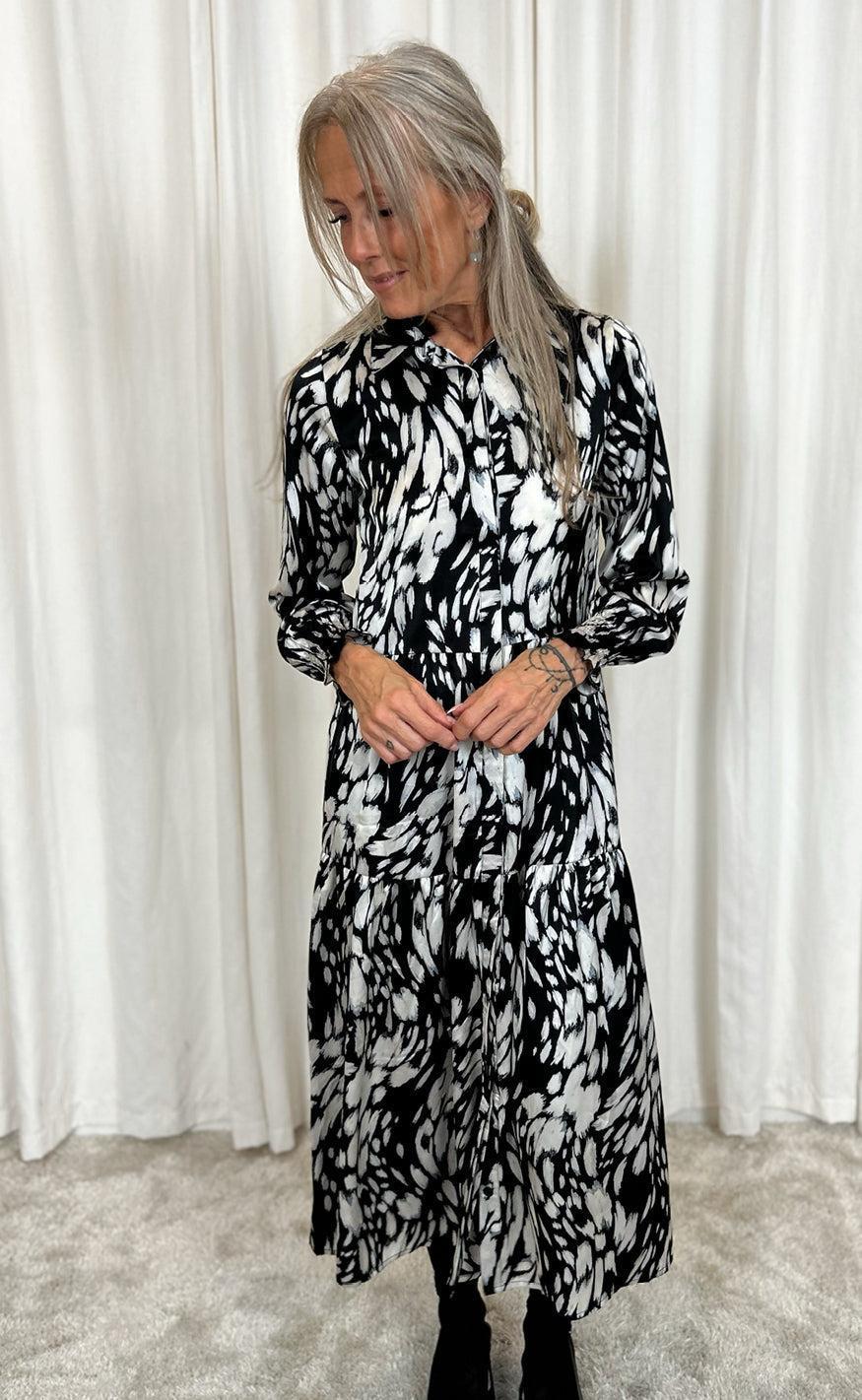 Say INA Copenhagen Kjole - Anna - Black / White Print