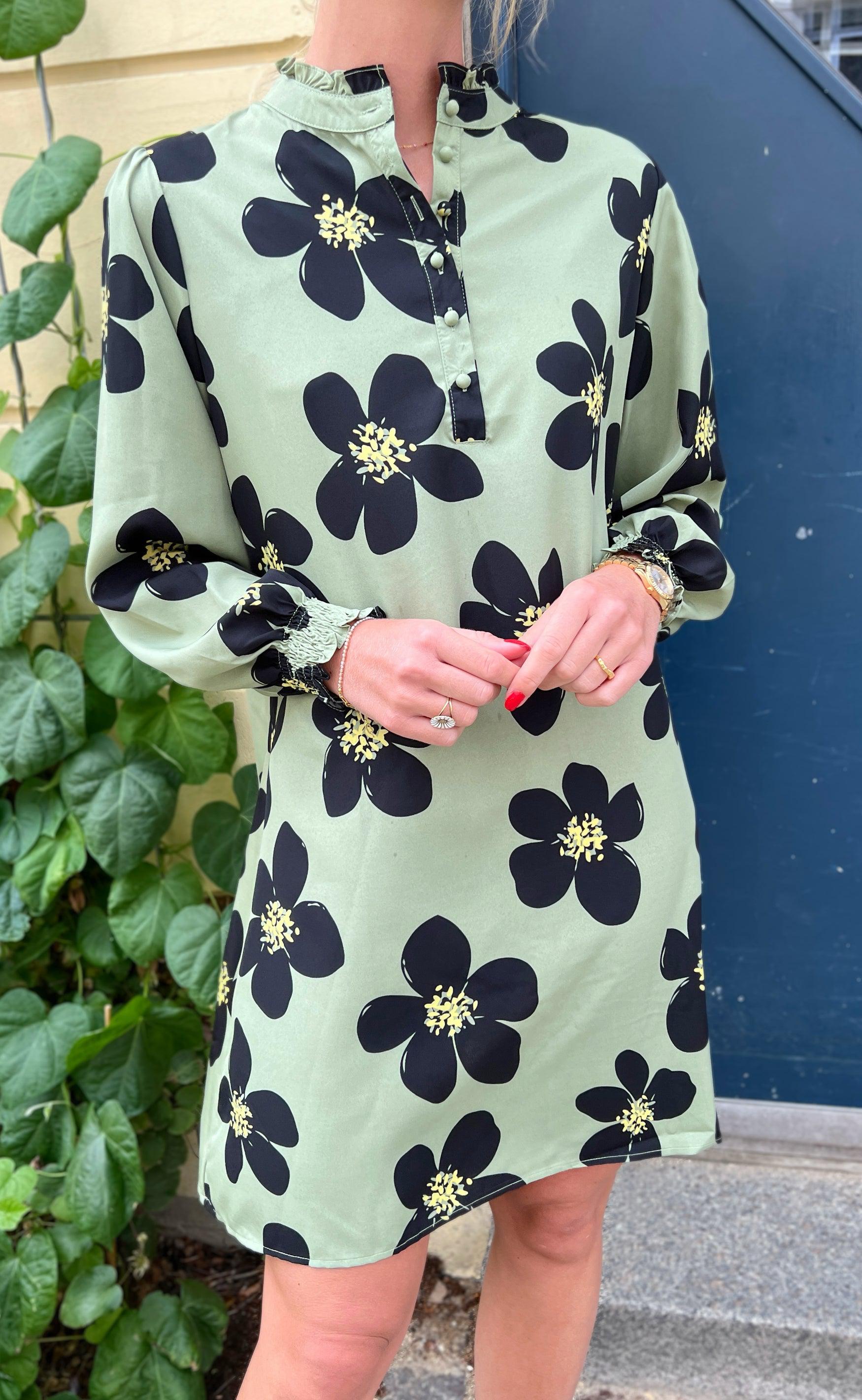 Say INA Copenhagen Kjole - Augusta - Dusty Green/Black Flower