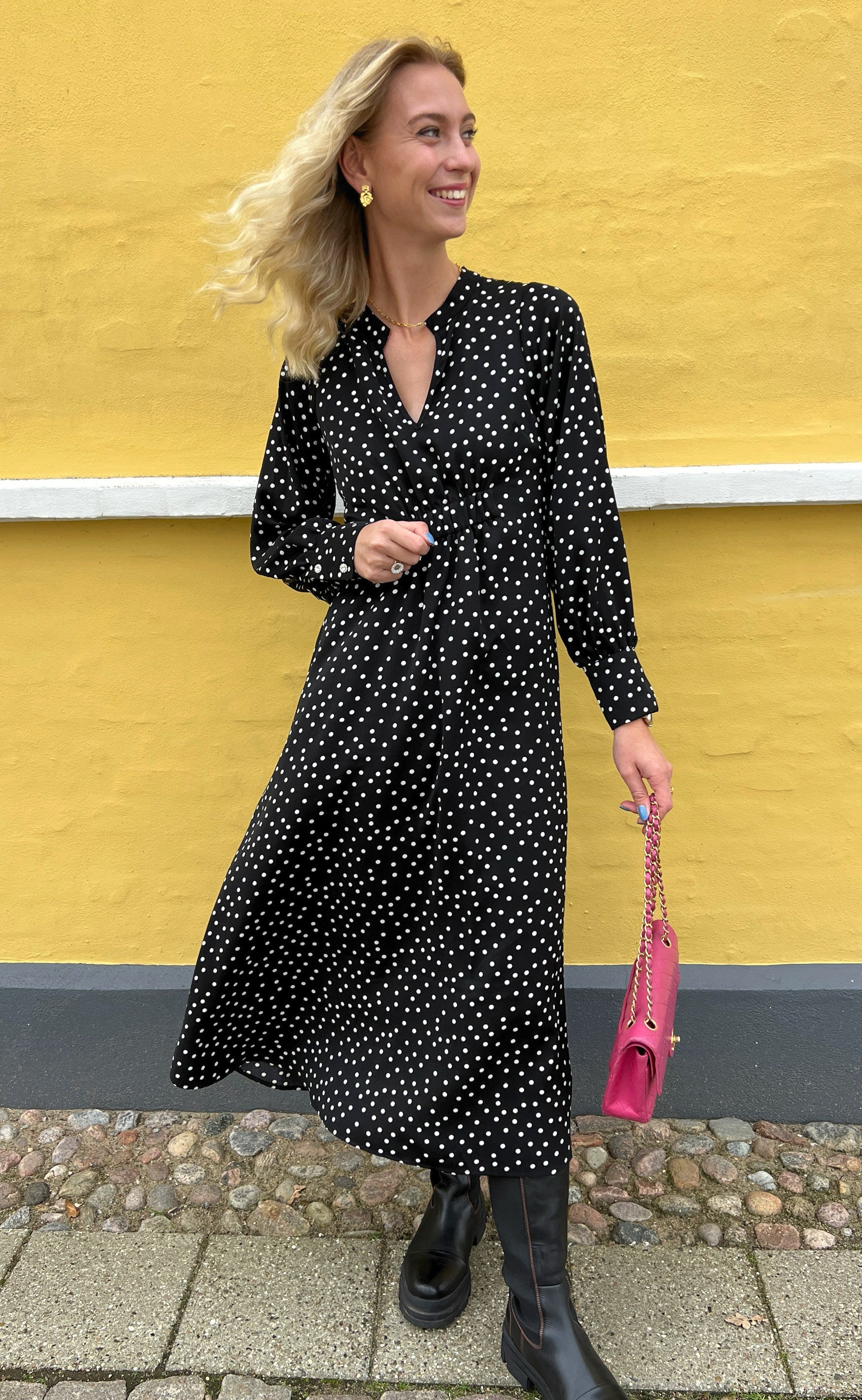 Say INA Copenhagen Kjole - Bella - Black W. Dots