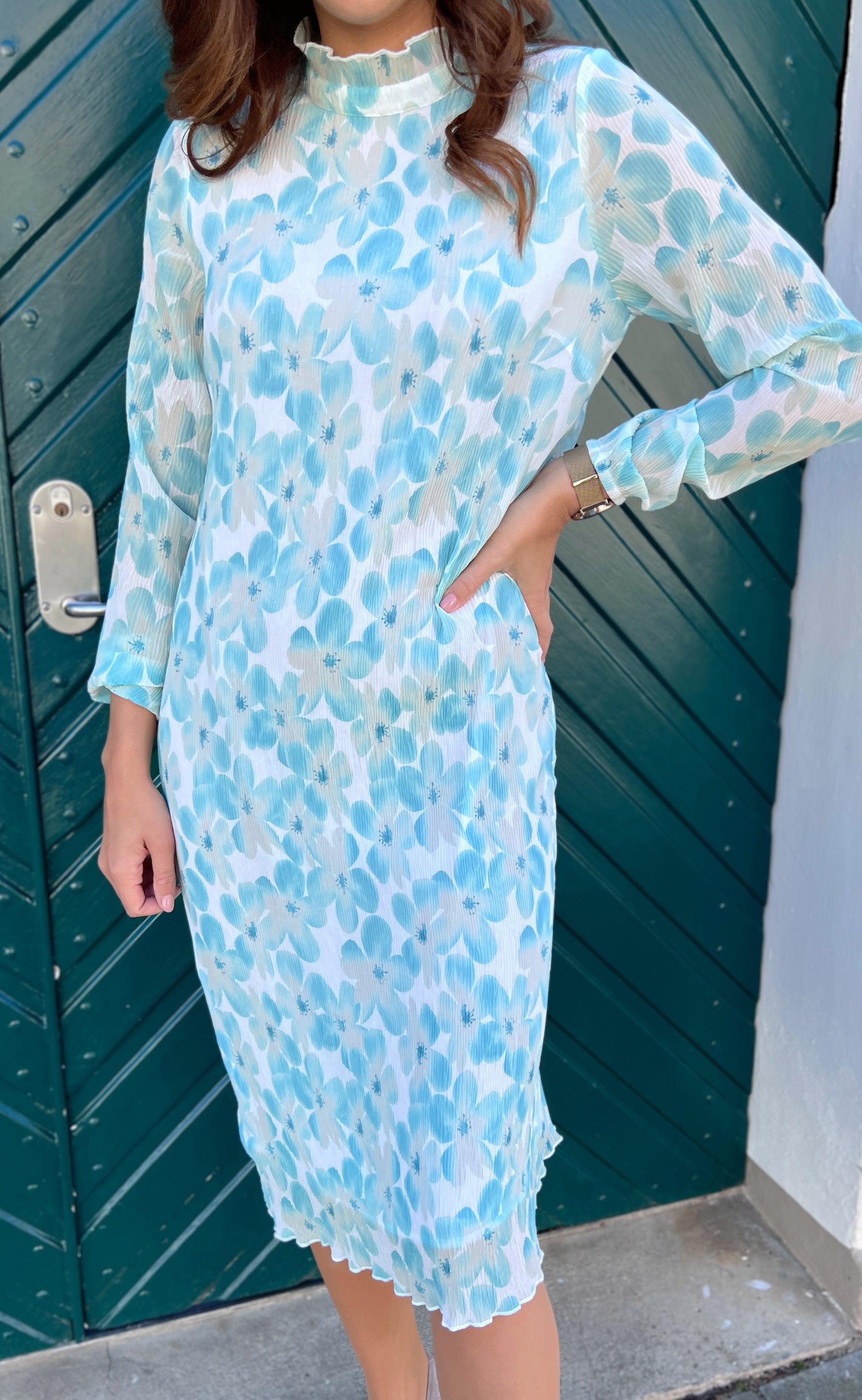 Say INA Copenhagen Kjole - Caja Plisse - Aqua Flower