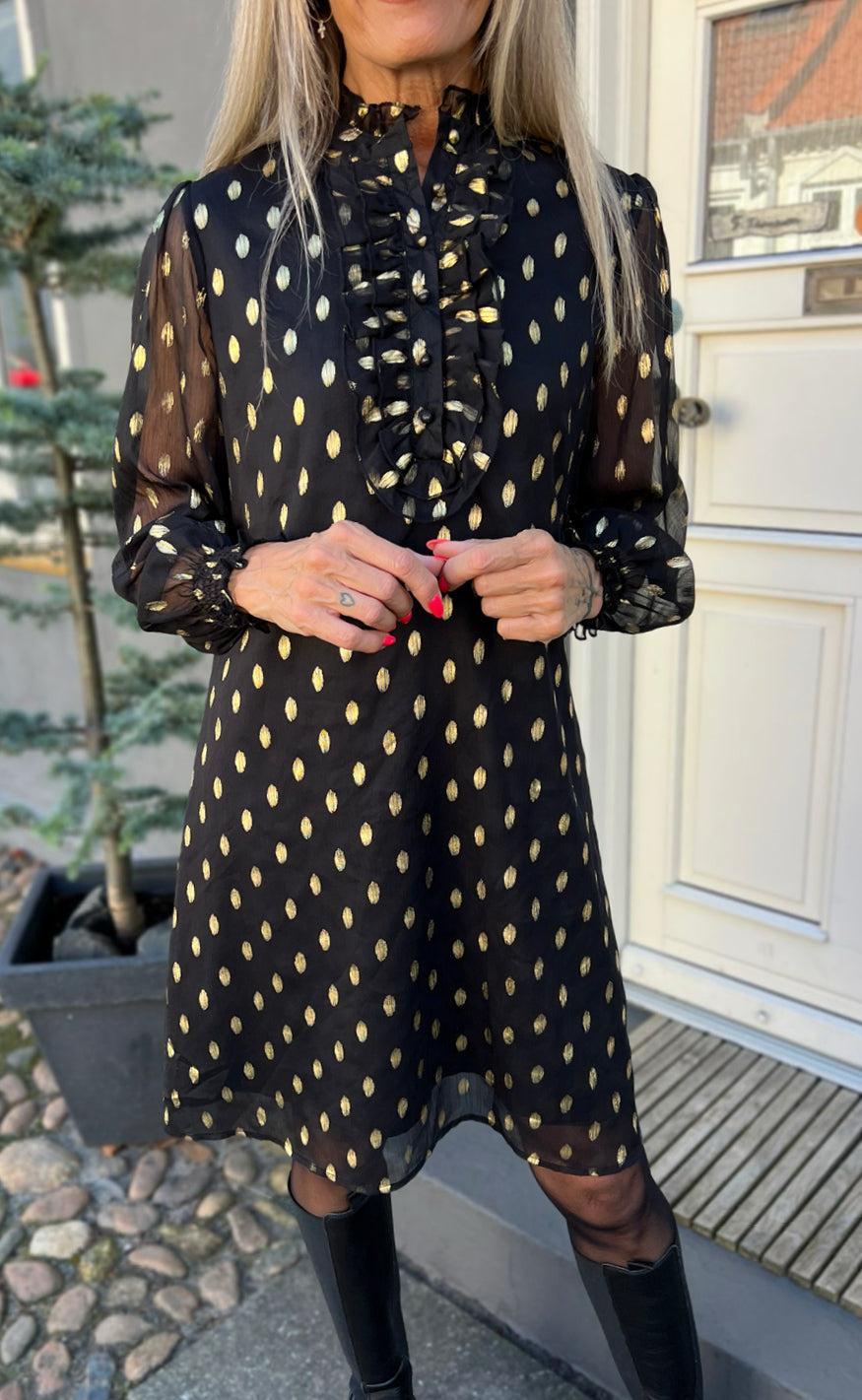 Say INA Copenhagen Kjole - Cami - Black W. Gold Dots