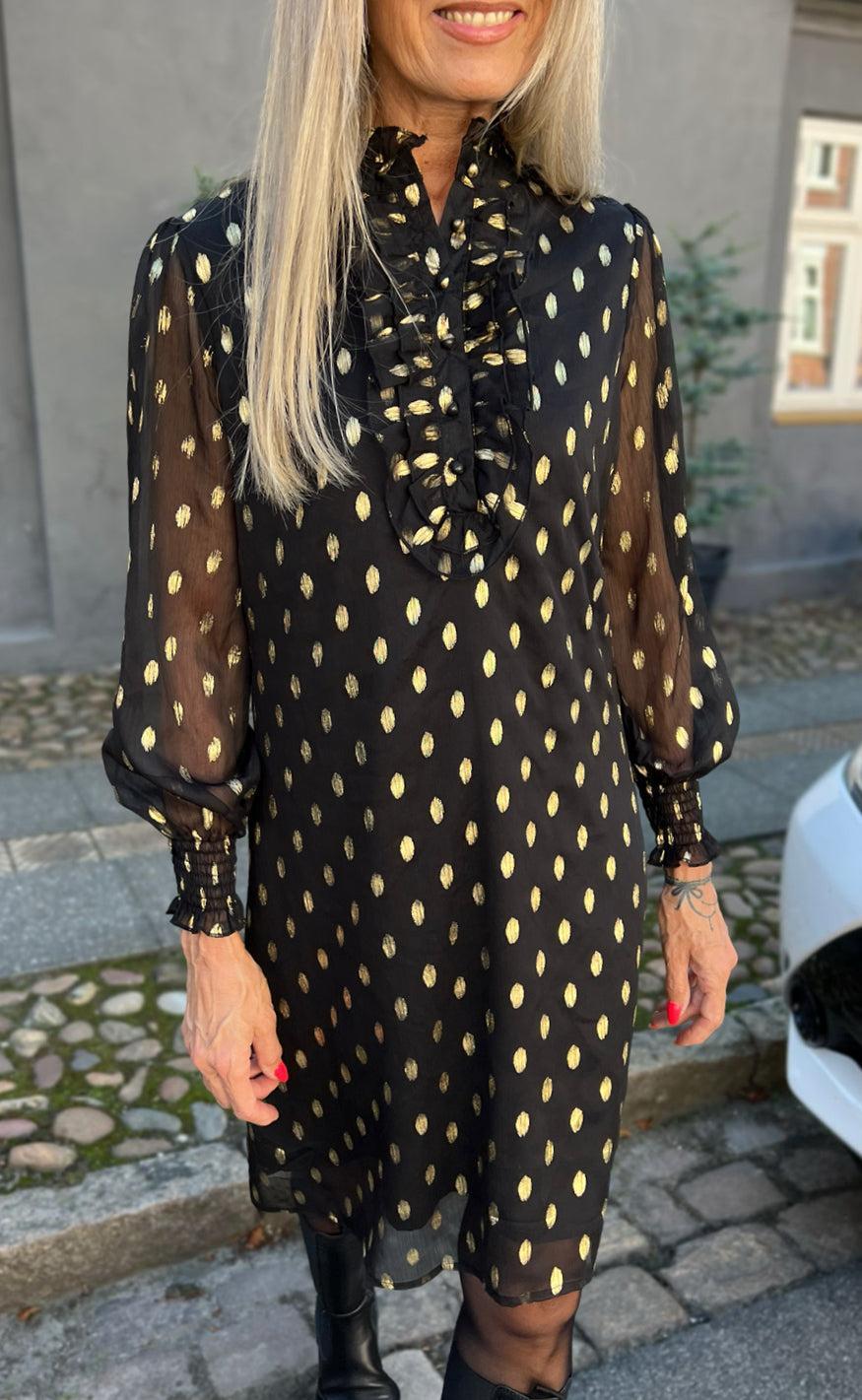Say INA Copenhagen Kjole - Cami - Black W. Gold Dots