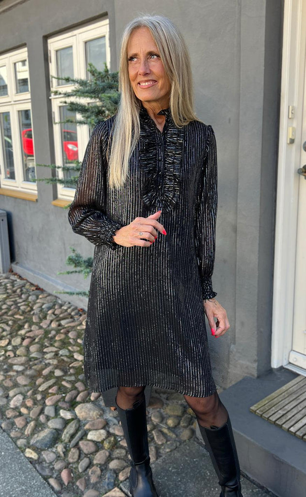 Say INA Copenhagen Kjole - Cami - Black W. Lurex Stripes