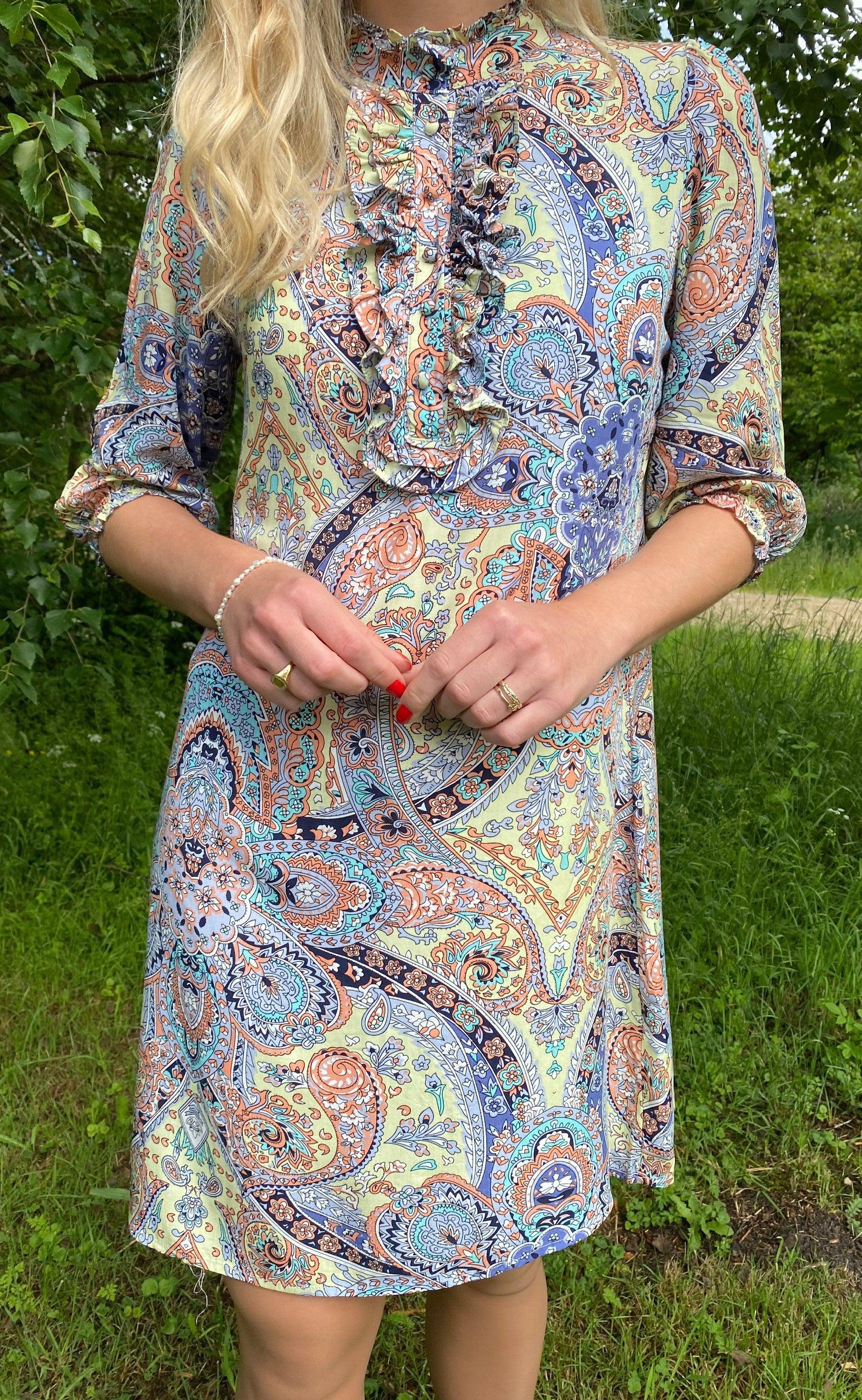 Say INA Copenhagen Kjole - Camilla - Purple Paisley
