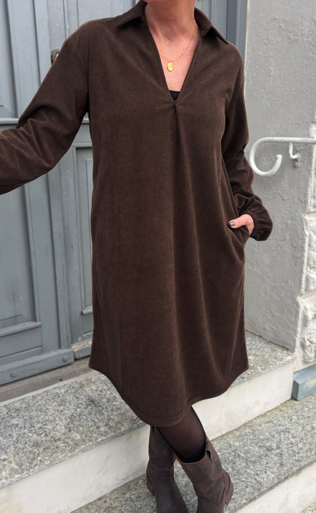 Say INA Copenhagen Kjole - Carina - Brown Corduroy