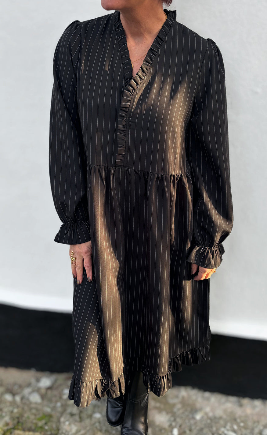 Say INA Copenhagen Kjole - Catja - Black Pinstripe