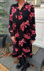 Say INA Copenhagen Kjole - Catja - Black W. Red Flowers