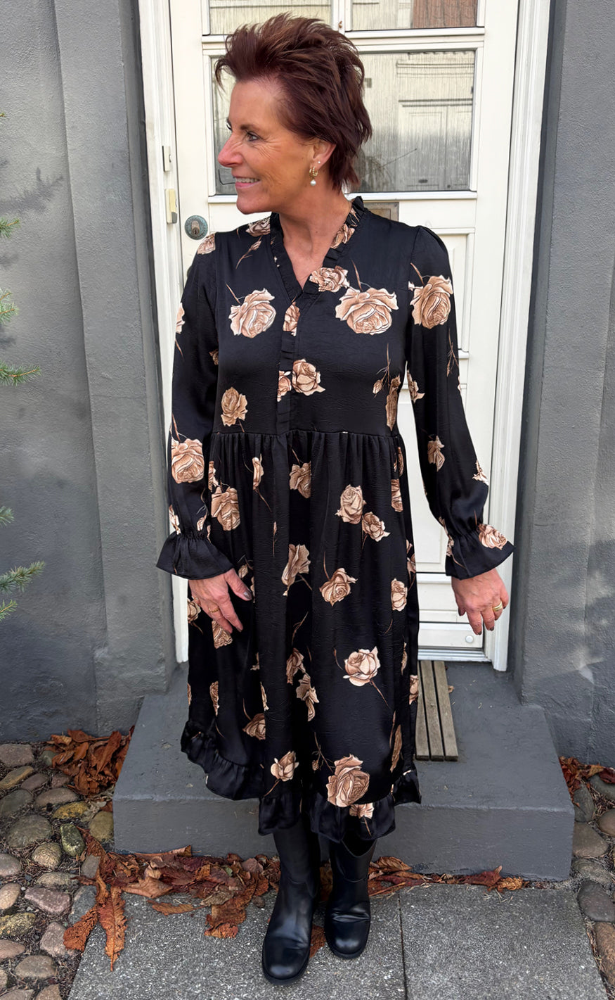 Say INA Copenhagen Kjole - Catja - Black W. Roses