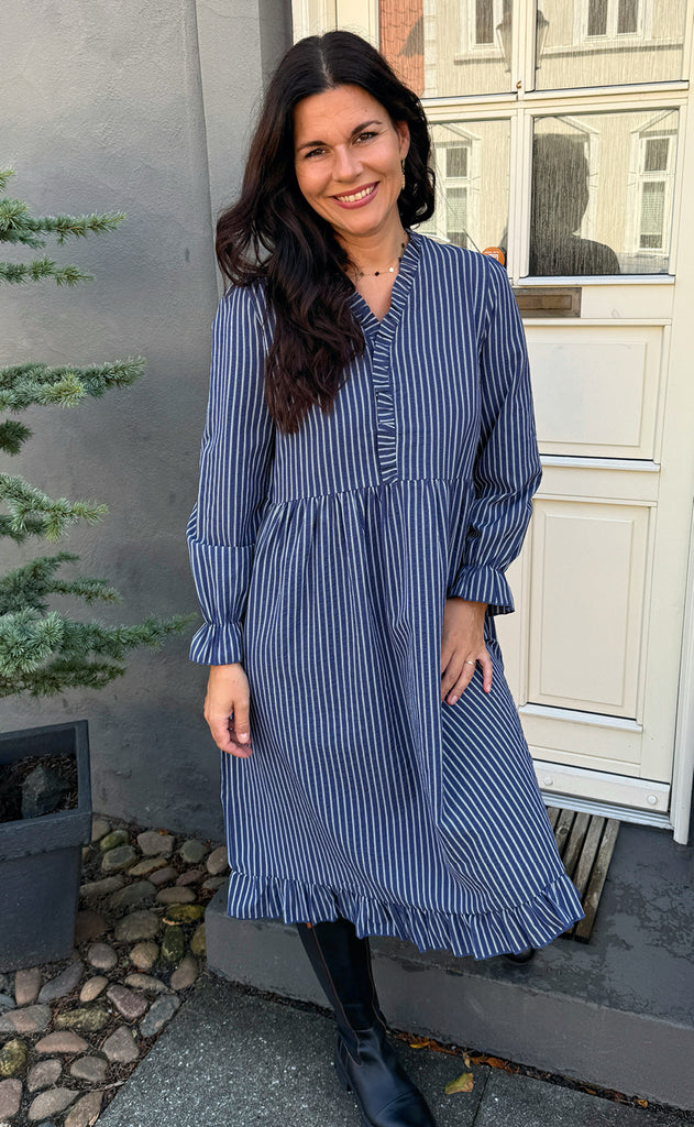 Say INA Copenhagen Kjole - Catja - Dark Blue Striped