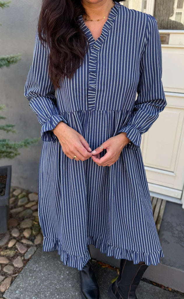 Say INA Copenhagen Kjole - Catja - Dark Blue Striped