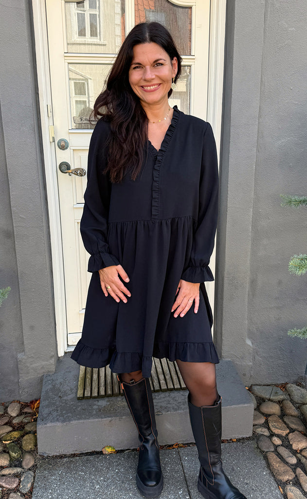 Say INA Copenhagen Kjole - Catja Short - Black