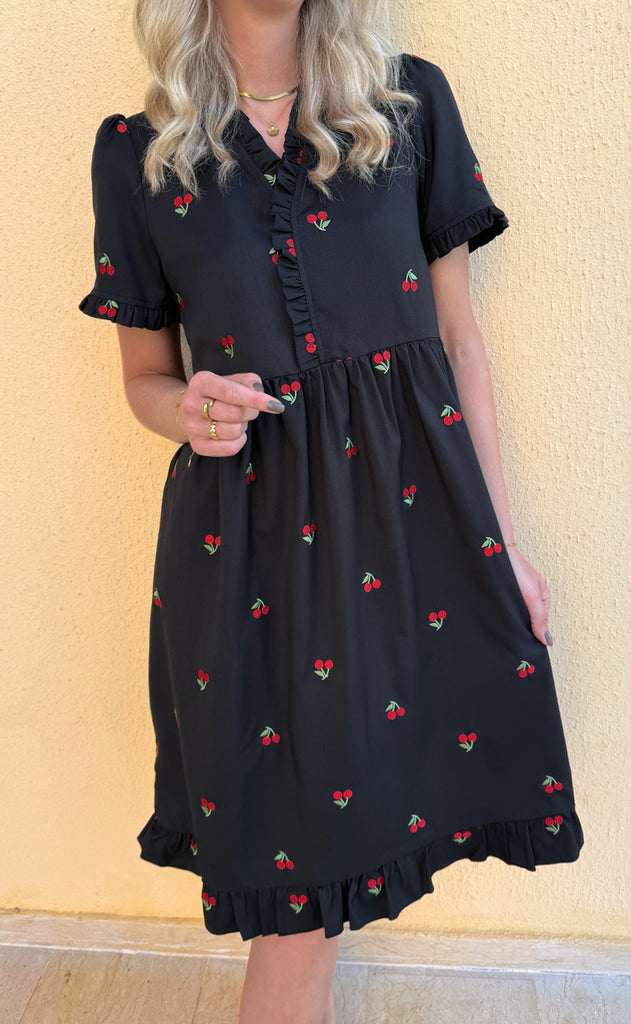 Say INA Copenhagen Kjole - Catja Summer Long - Black W. Cherries
