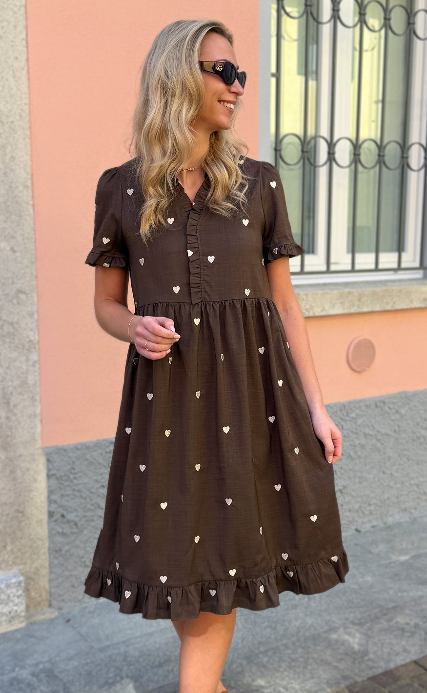 Say INA Copenhagen Kjole - Catja Summer Long - Dark Brown W. Off White Embroidery Hearts