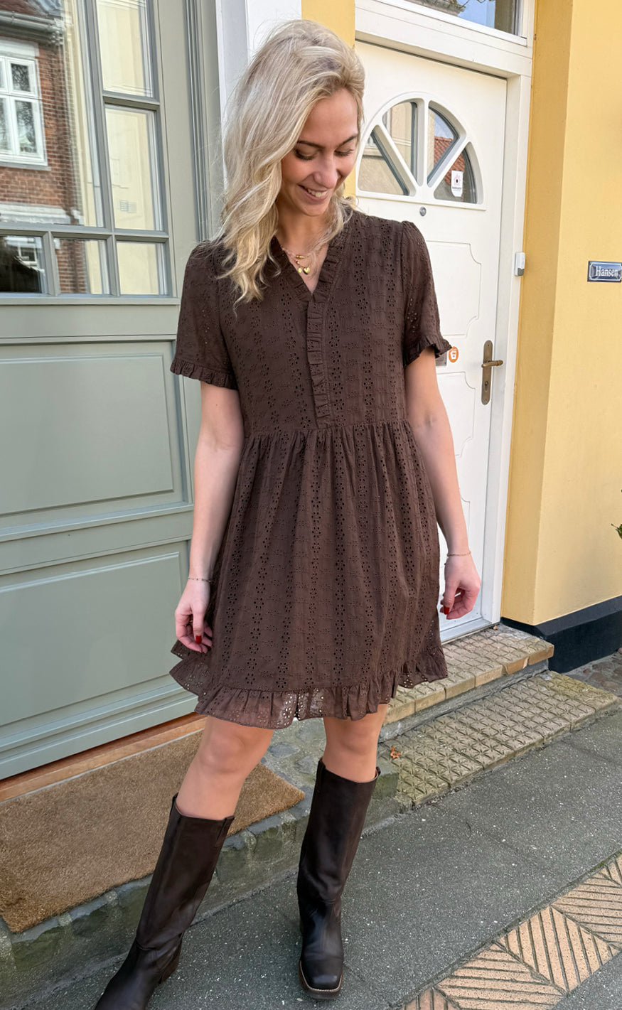 Say INA Copenhagen Kjole - Catja Summer - Mocca Broderie Anglaise