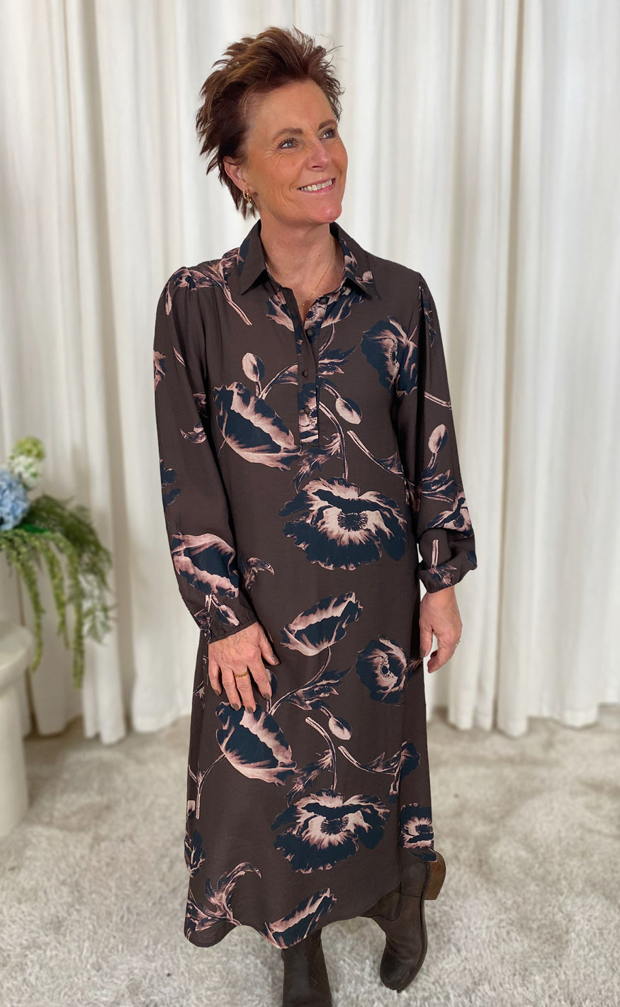 Say INA Copenhagen Kjole - Celeste LS - Dark Brown Flowers