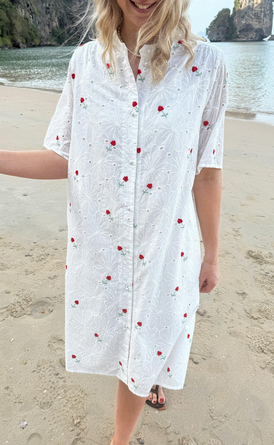 Say INA Copenhagen Kjole - Claudia - White Lace W. Embroidery Flowers