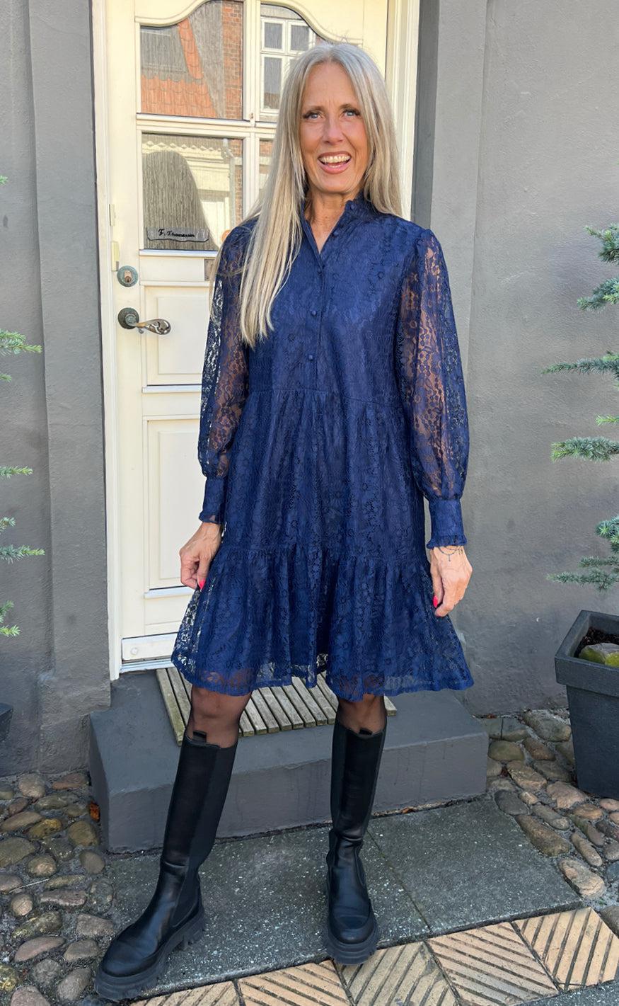 Say INA Copenhagen Kjole - Dalia - Navy Blue