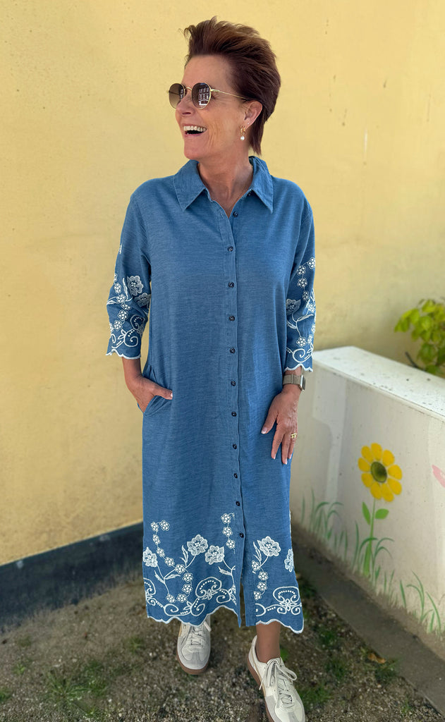 Say INA Copenhagen Kjole - Debbie - Light Blue W. Embroidery