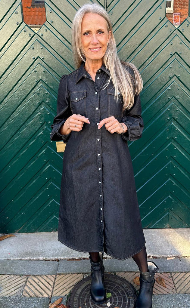 Say INA Copenhagen Kjole - Detia - Black Denim