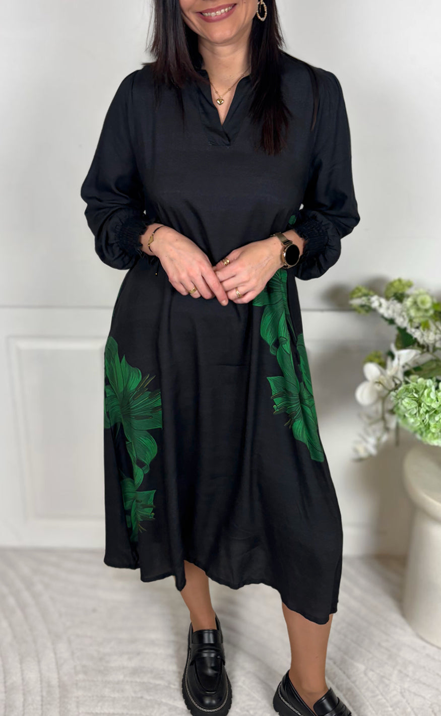 Say INA Copenhagen Kjole - Elva Long - Black W. Green Flowers
