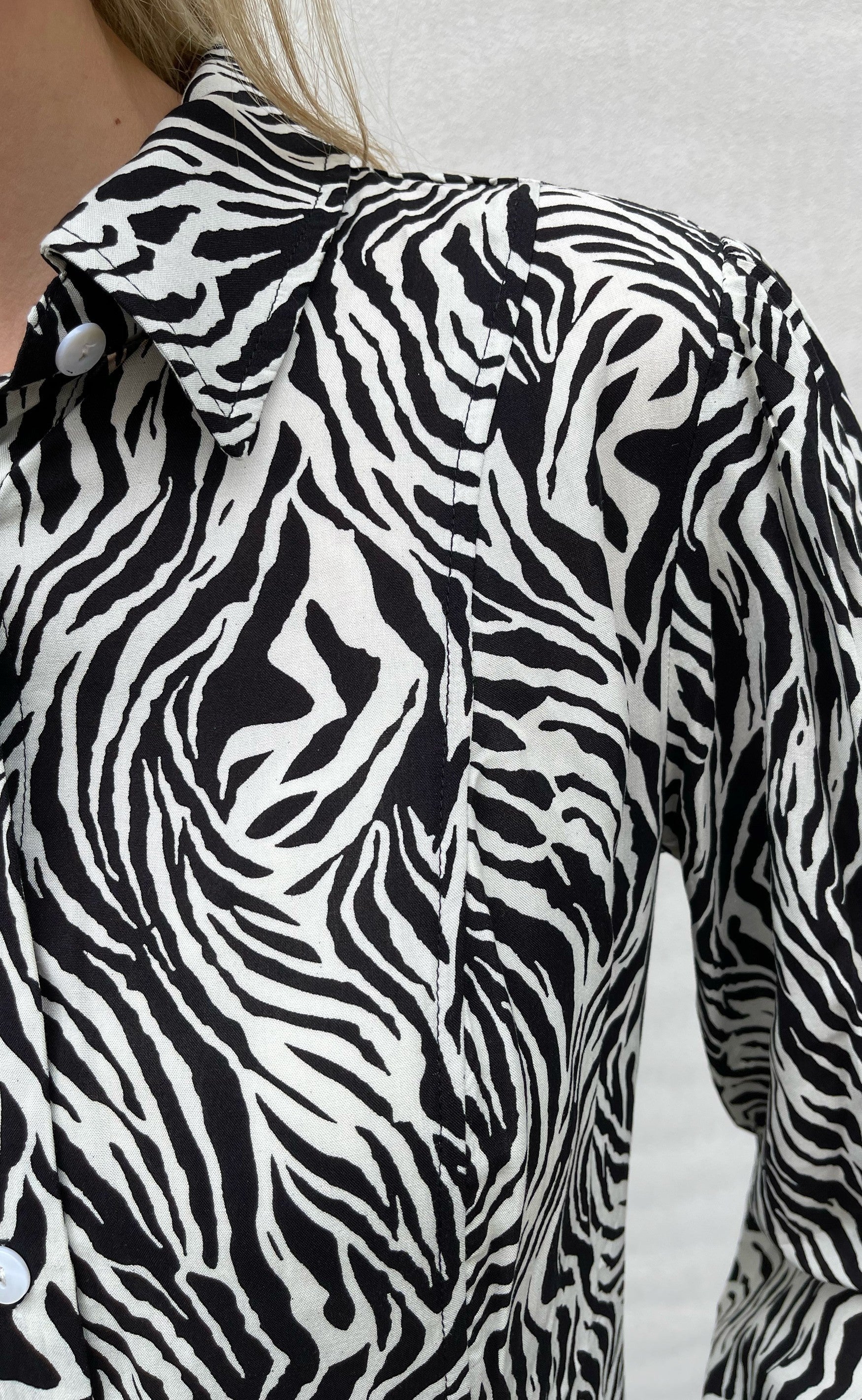Say INA Copenhagen Kjole - Emma - White / Black Zebra