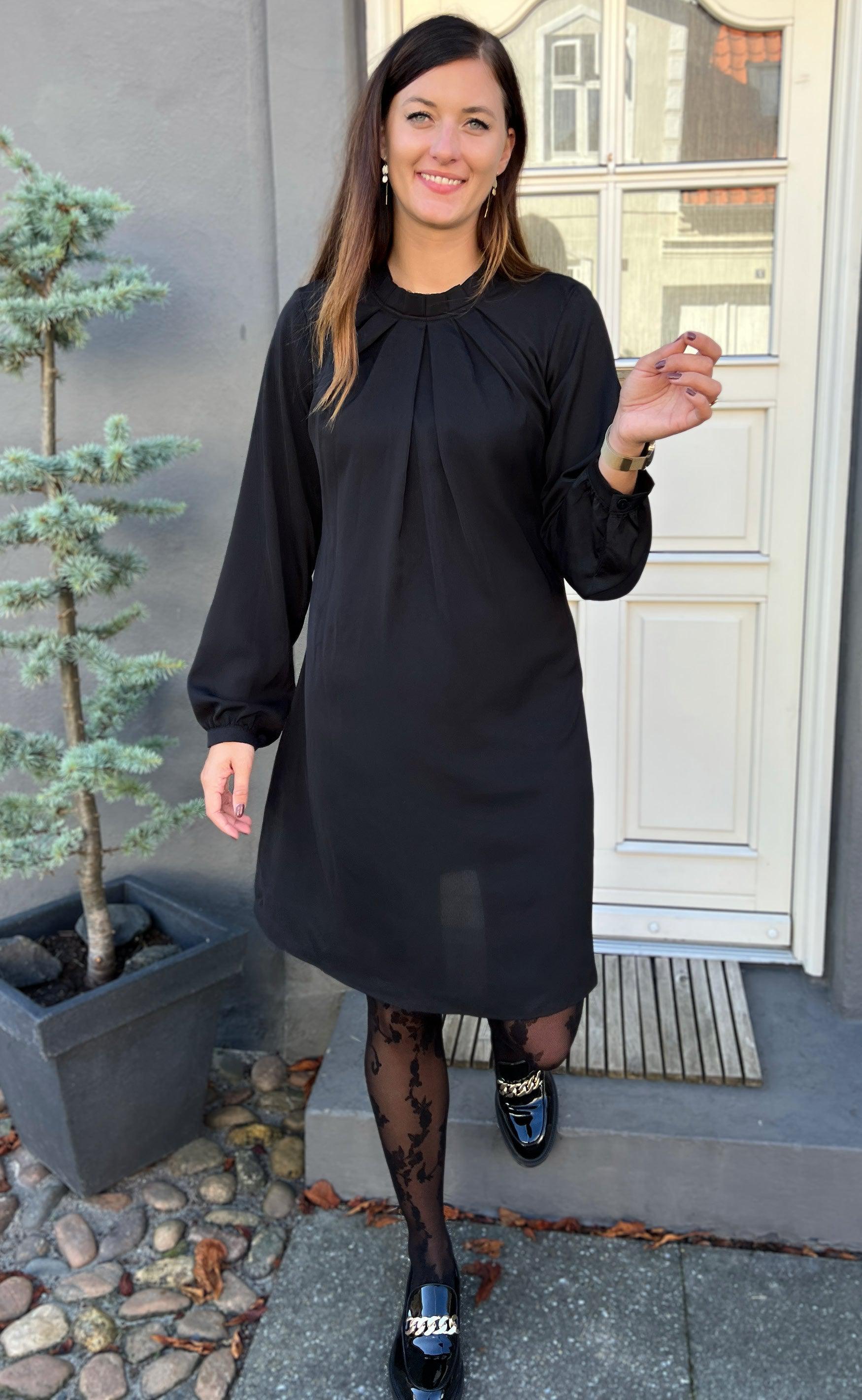 Say INA Copenhagen Kjole - Hazel - Black