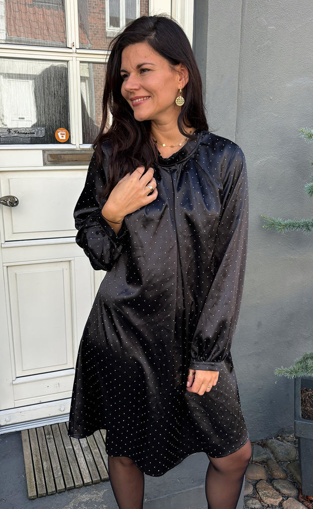 Say INA Copenhagen Kjole - Hazel - Black W. Stones