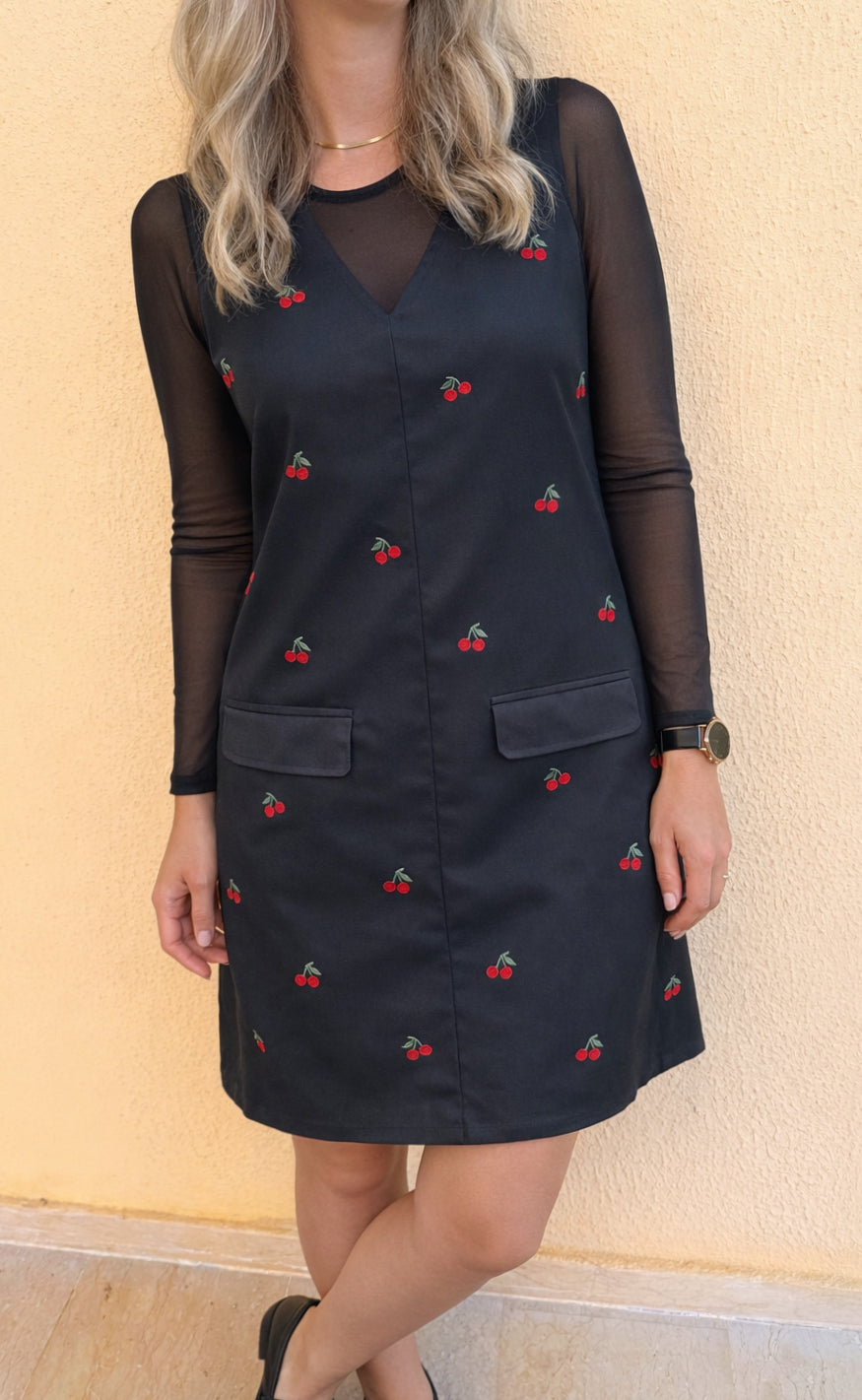 Say INA Copenhagen Kjole - Jessi Spencer - Black W. Cherries