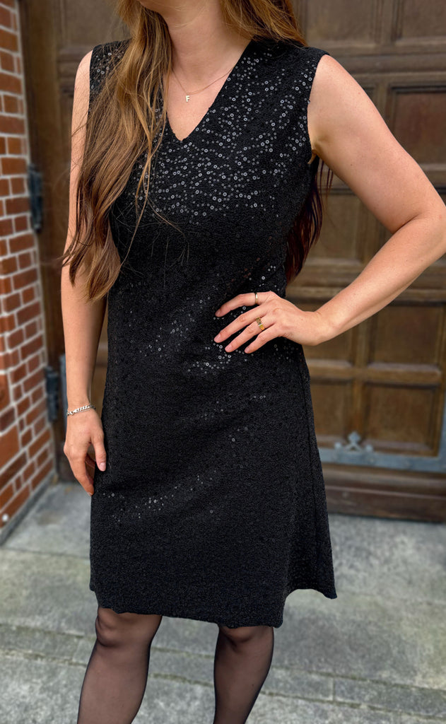 Say INA Copenhagen Kjole - Kalina - Black Sequin