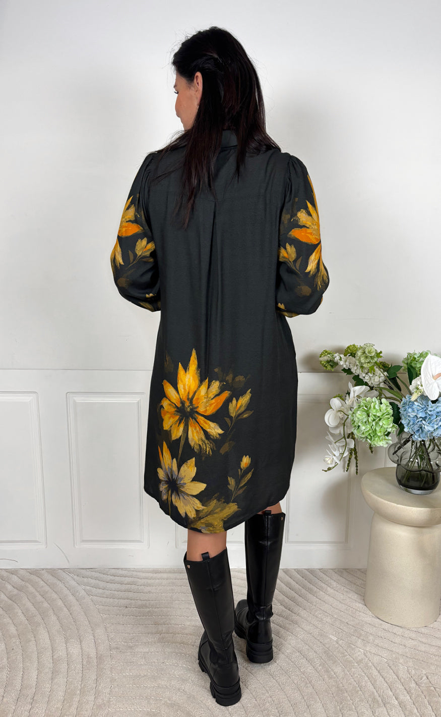 Say INA Copenhagen Kjole - Katie - Black W. Big Flowers