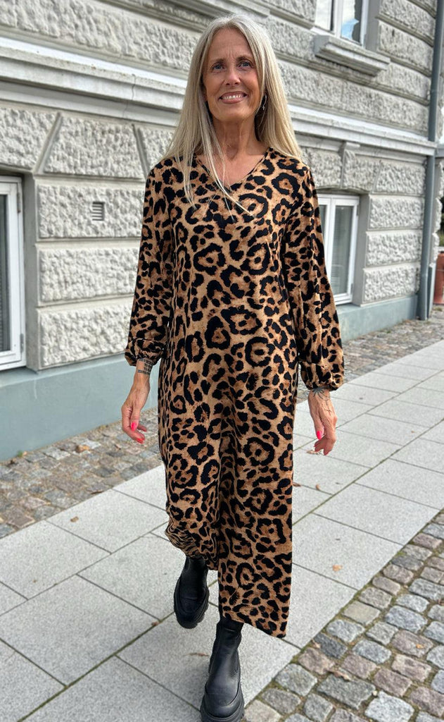 Say INA Copenhagen Kjole - Lia Poplin - Leopard