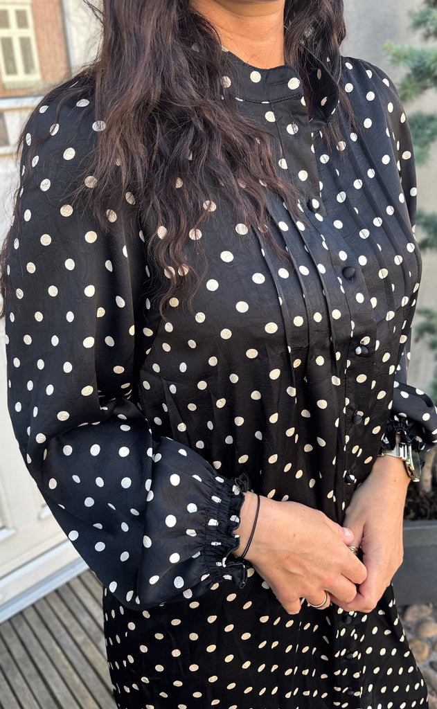 Say INA Copenhagen Kjole - Liara - Black W. White Dots