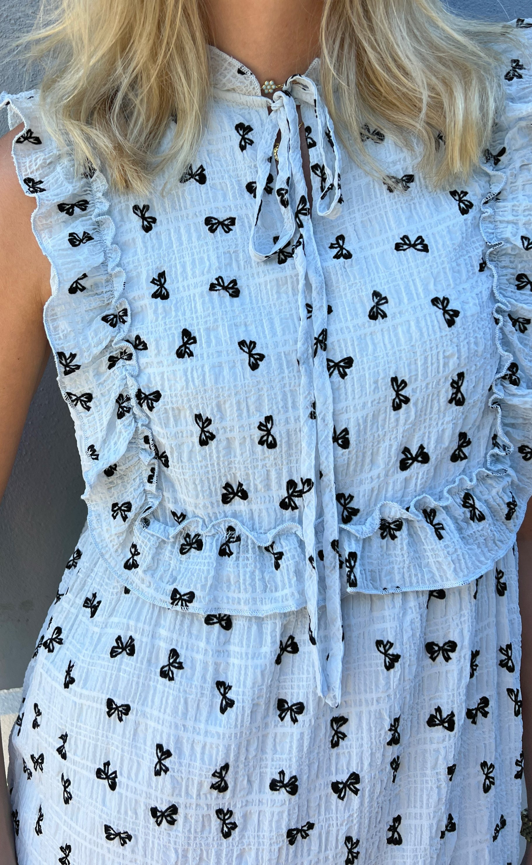 Say INA Copenhagen Kjole - Lilja Bow Dress - Light Blue W. Black Bows