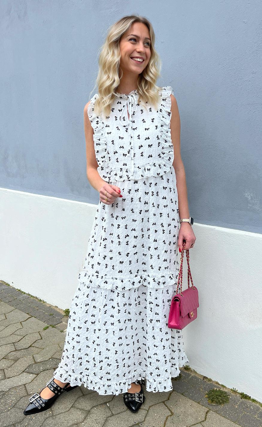 Say INA Copenhagen Kjole - Lilja Bow Dress - White w. Black Bows
