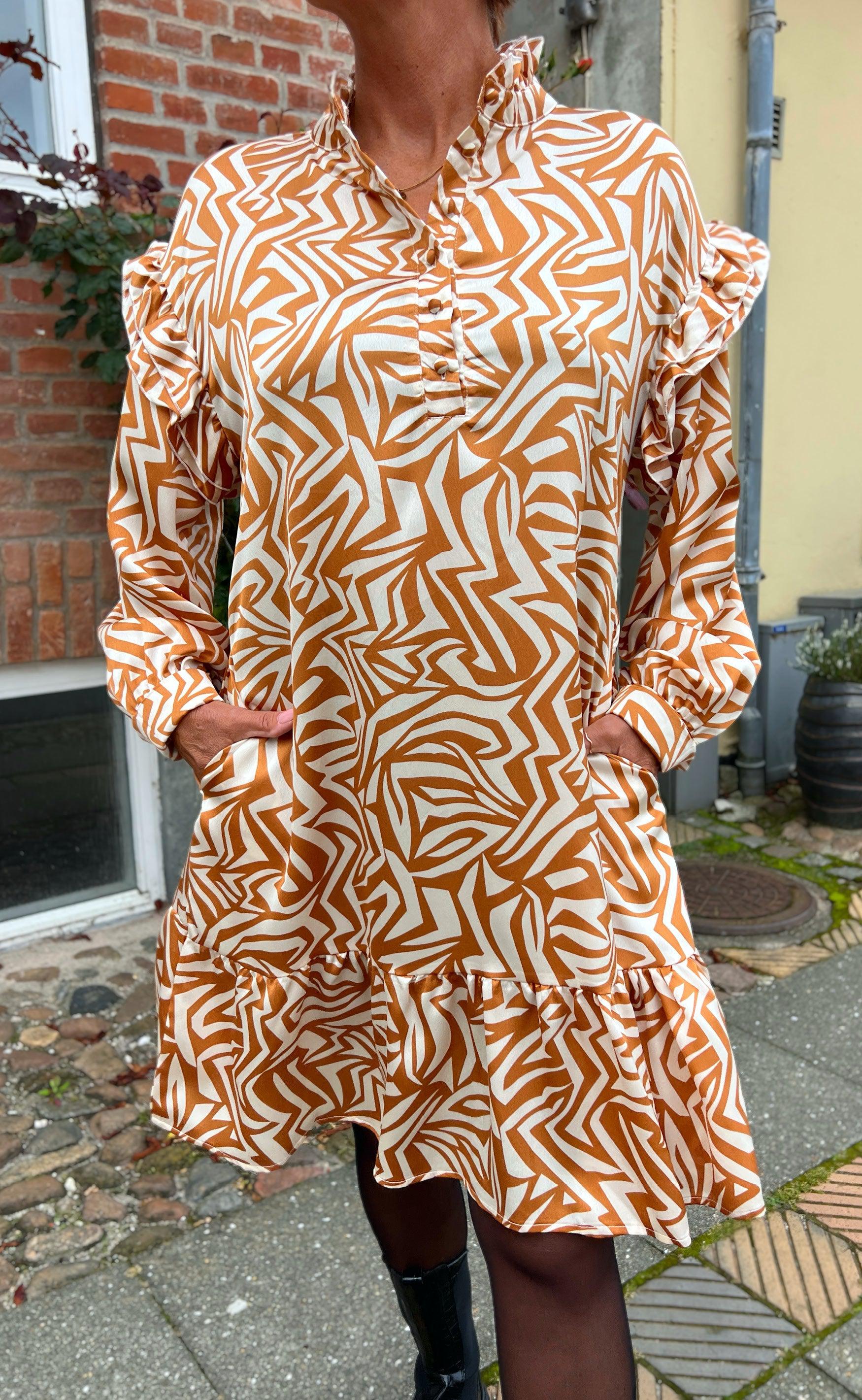 Say INA Copenhagen Kjole - Lisa - Beige/Camel Print