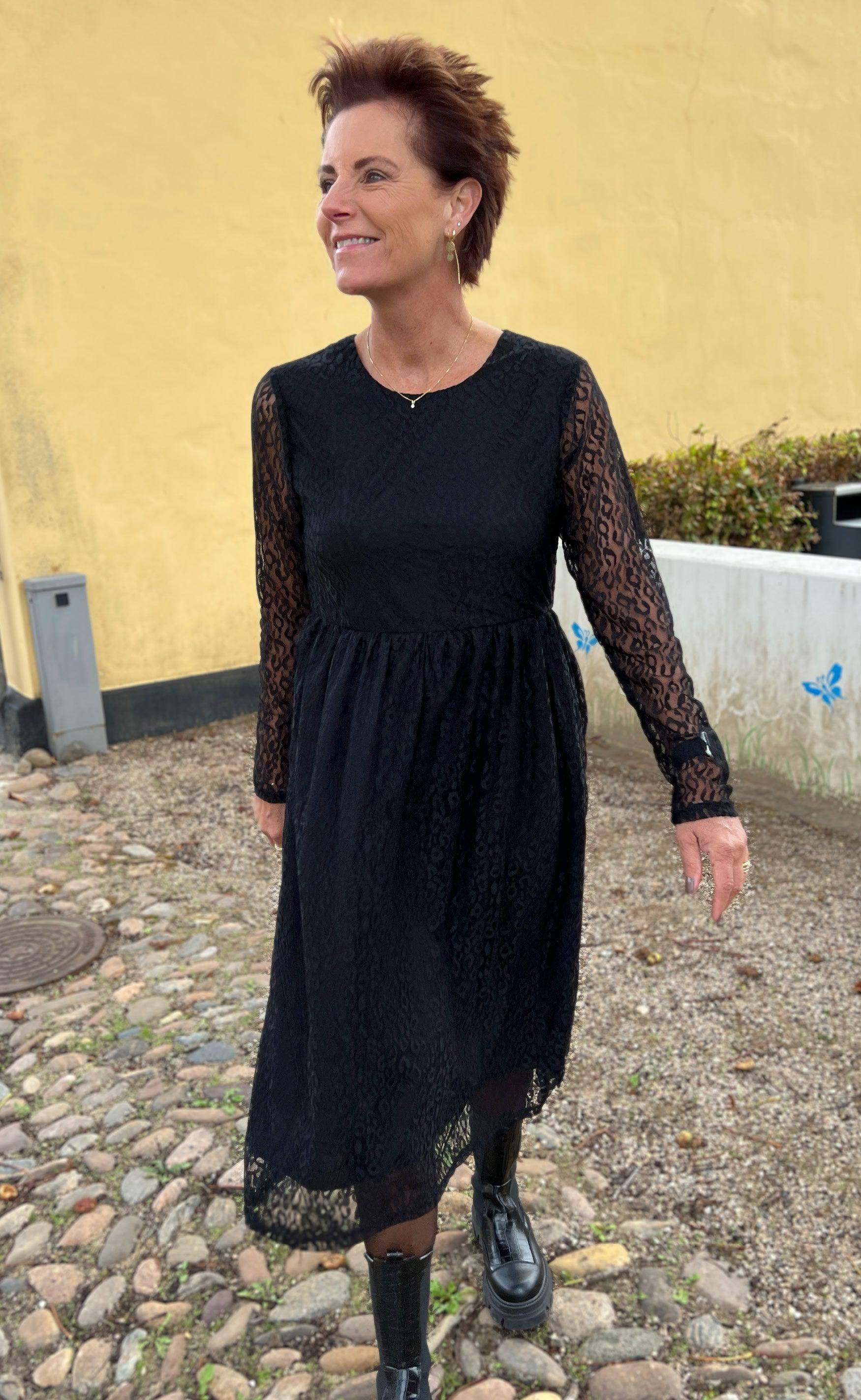 Say INA Copenhagen Kjole - Liva - Black Leopard Lace