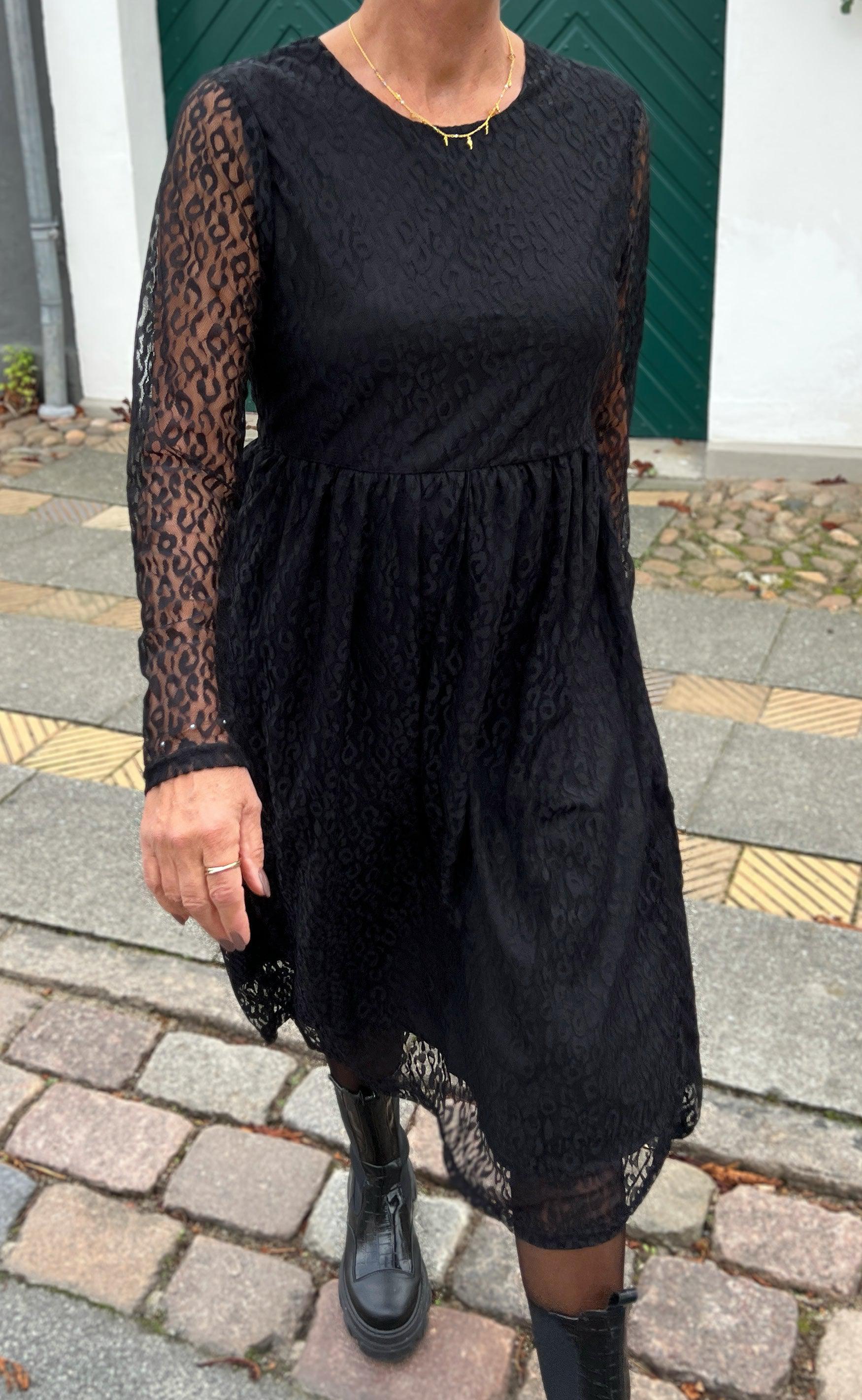 Say INA Copenhagen Kjole - Liva - Black Leopard Lace