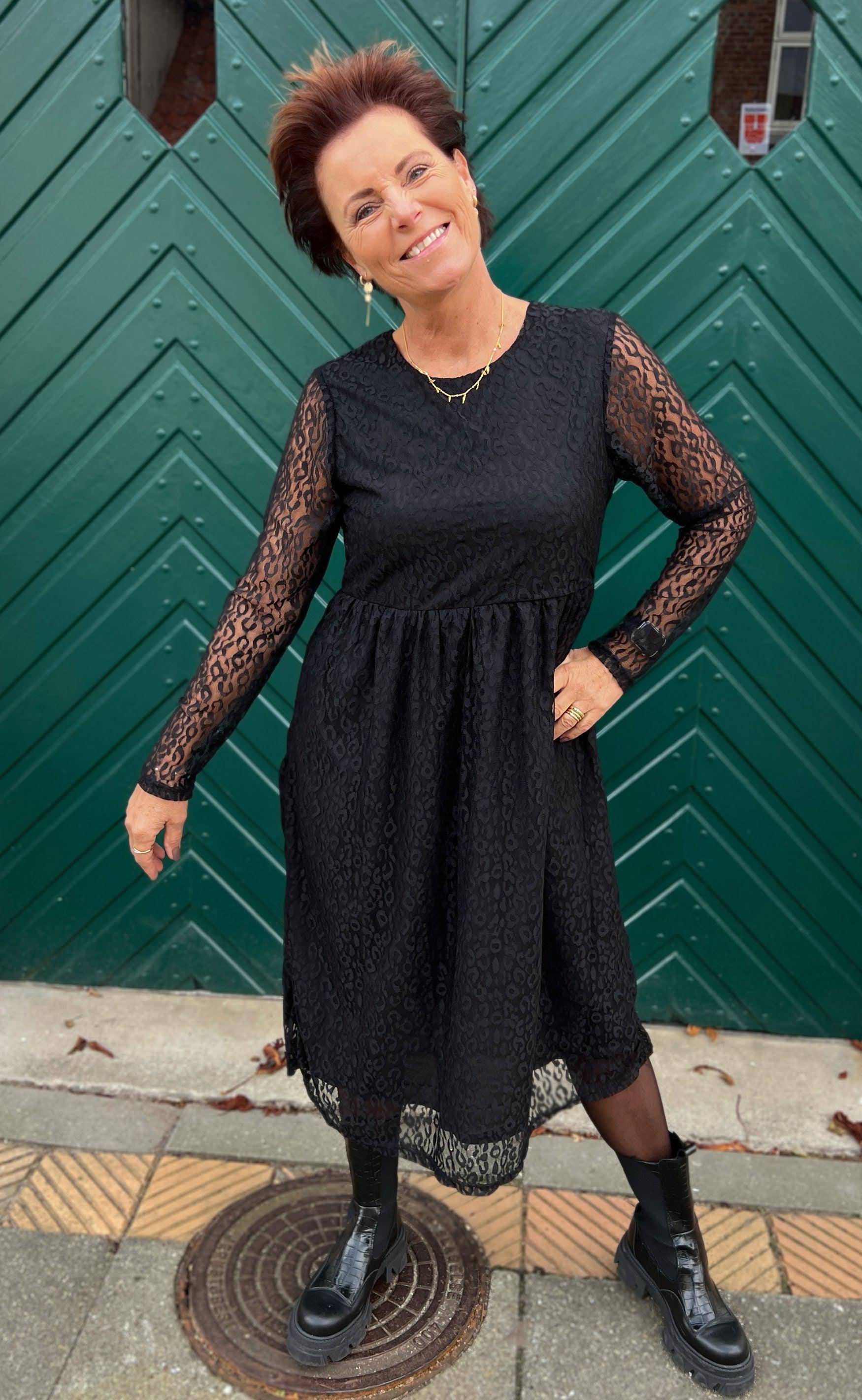 Say INA Copenhagen Kjole - Liva - Black Leopard Lace