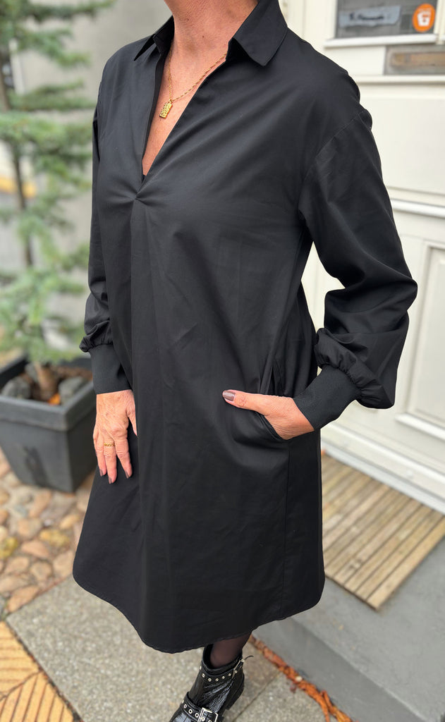 Say INA Copenhagen Kjole - Mari - Black