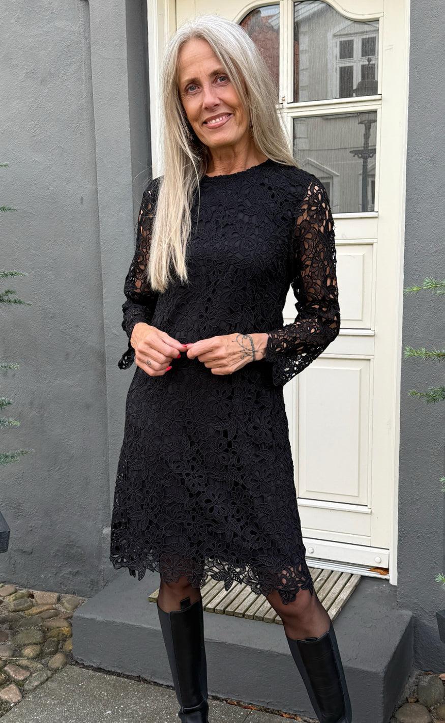 Say INA Copenhagen Kjole - Mira - Black