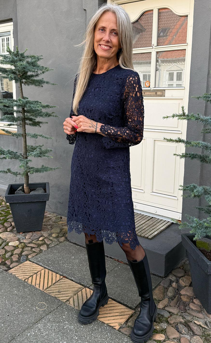 Say INA Copenhagen Kjole - Mira - Navy Blue