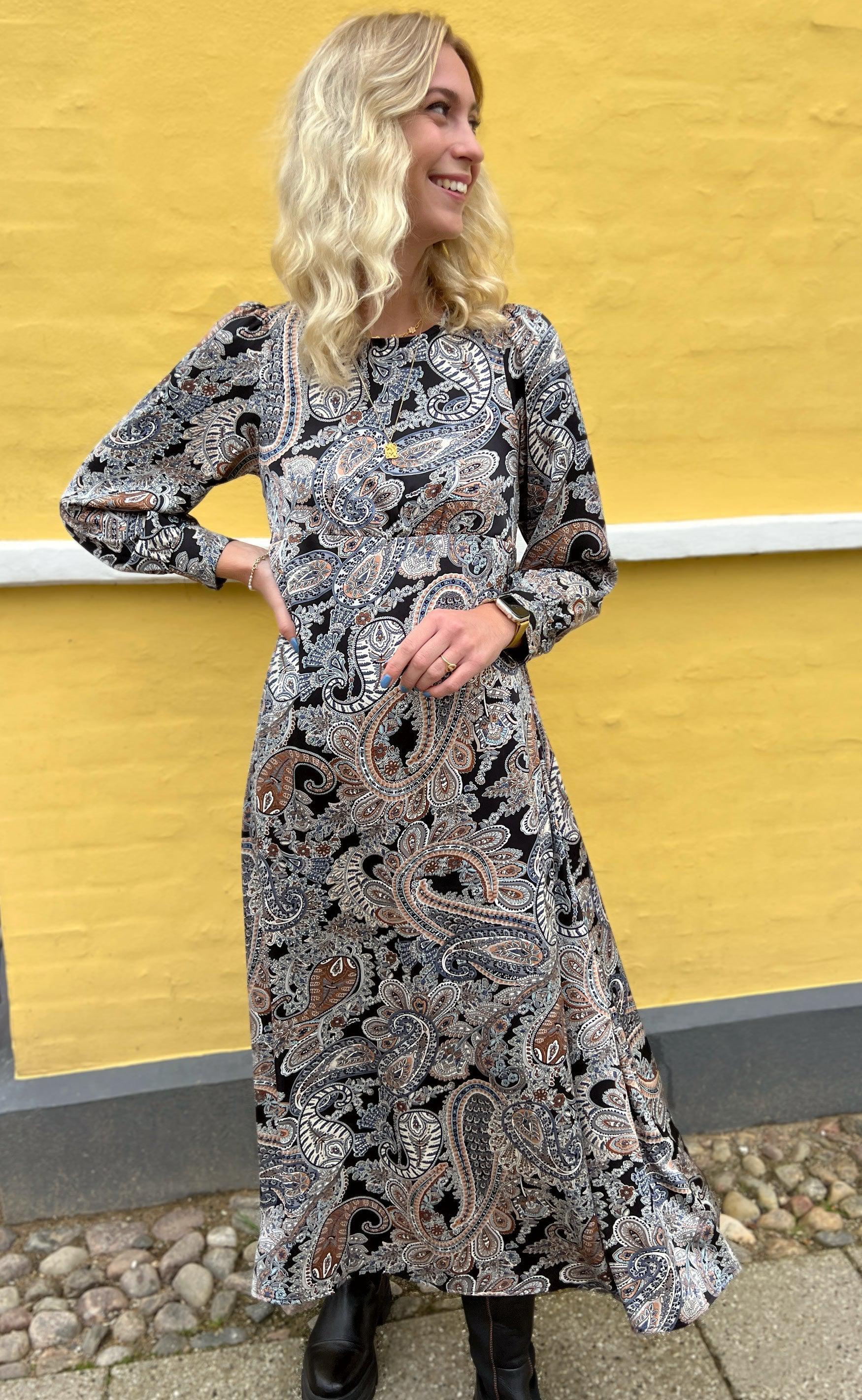 Say INA Copenhagen Kjole - Nova - Paisley Night