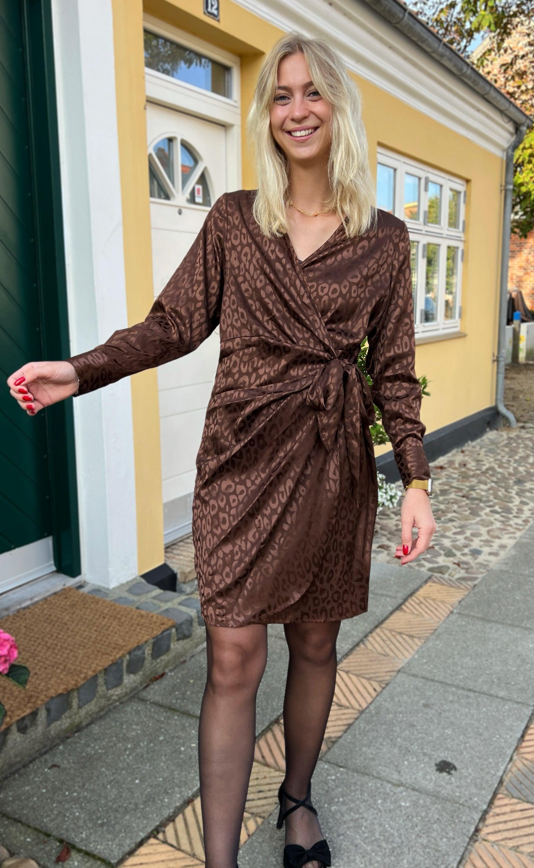 Say INA Copenhagen Kjole - Nynne - Chocolate Leopard